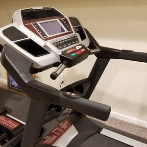SOLE F85 Treadmill